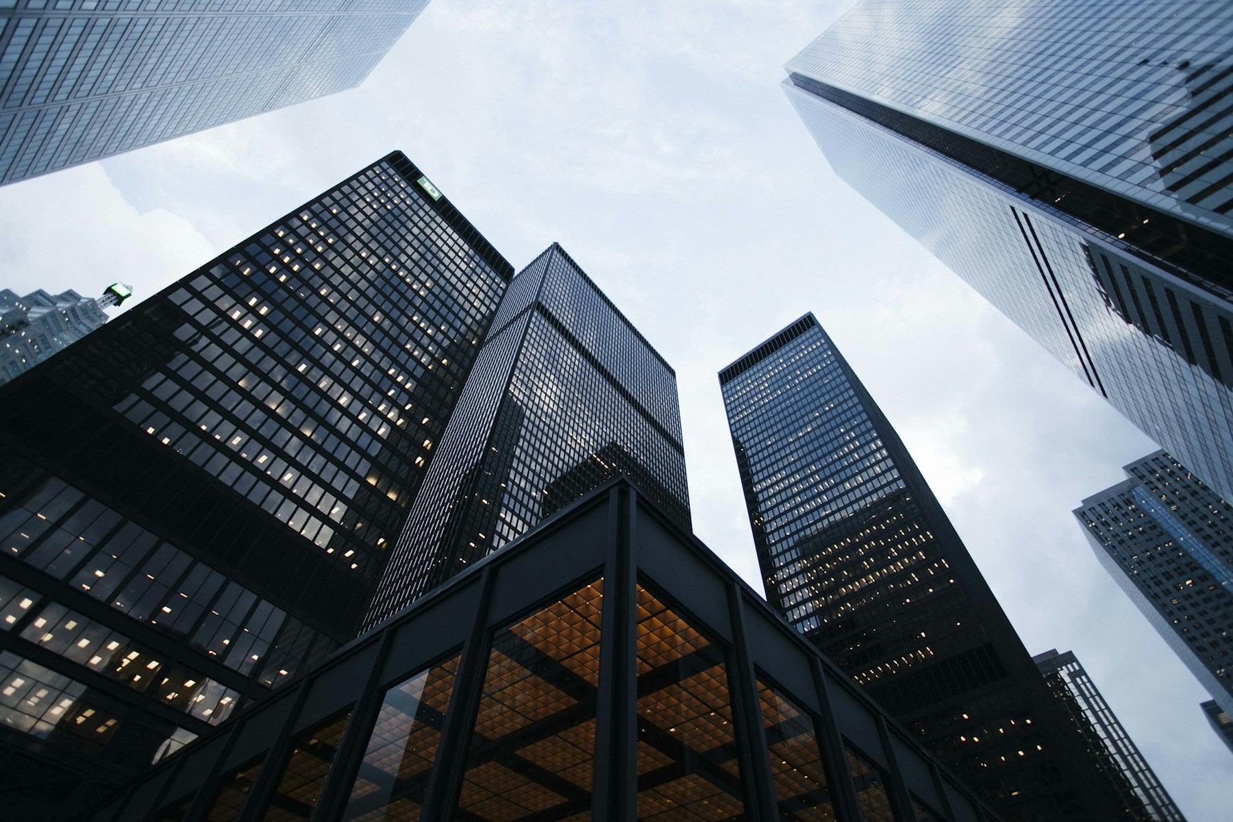 Modern institutional architecture